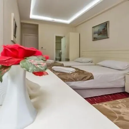 Hotel Maral