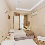 Maral Hotell