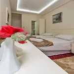 Hotel Maral